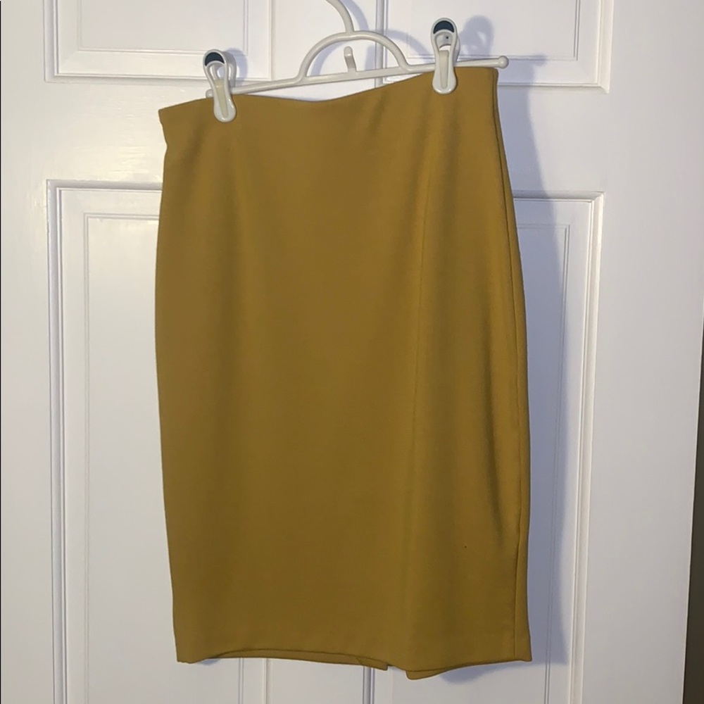 PREMISE Studio Skirt